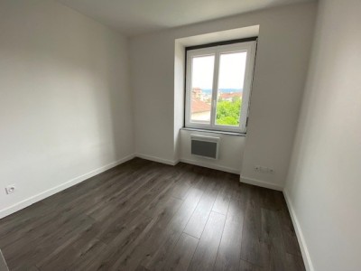 3 Pièces A LOUER - ST ETIENNE Centre Ville/Badouillère - 62.18 m2 - 638 € charges comprises par mois