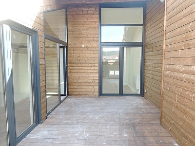APPARTEMENT T3 A LOUER - ST ETIENNE CENTRE VILLE - 83.36 m2 - 915€ charges comprises par mois