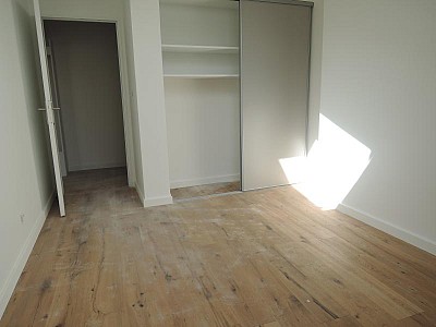 APPARTEMENT T3 A LOUER - ST ETIENNE CENTRE VILLE - 83.36 m2 - 915€ charges comprises par mois