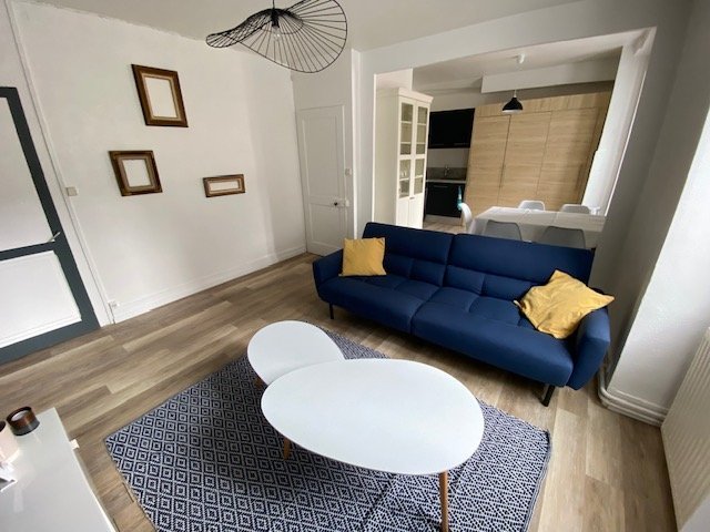 APPARTEMENT T3 - ST ETIENNE CENTRE VILLE - 69.13 m2 - LOU&Eacute;