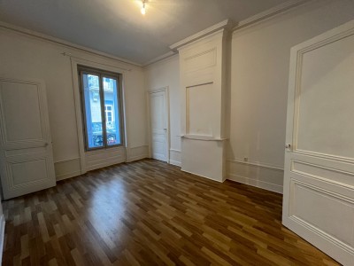 APPARTEMENT T3 - ST ETIENNE CENTRE VILLE - 96.27 m2 - LOUÉ