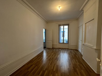 APPARTEMENT T3 - ST ETIENNE CENTRE VILLE - 96.27 m2 - LOUÉ