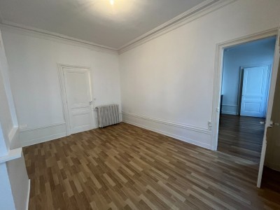 APPARTEMENT T3 - ST ETIENNE CENTRE VILLE - 96.27 m2 - LOUÉ