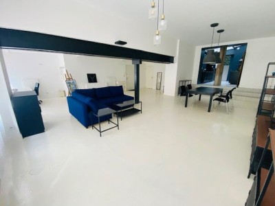 APPARTEMENT T3 - ST ETIENNE CENTRE VILLE - 151.2 m2 - LOUÉ