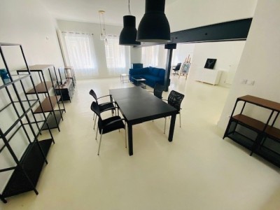 APPARTEMENT T3 - ST ETIENNE CENTRE VILLE - 151.2 m2 - LOUÉ