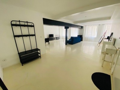 APPARTEMENT T3 - ST ETIENNE CENTRE VILLE - 151.2 m2 - LOUÉ