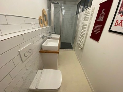 APPARTEMENT T3 - ST ETIENNE CENTRE VILLE - 151.2 m2 - LOUÉ