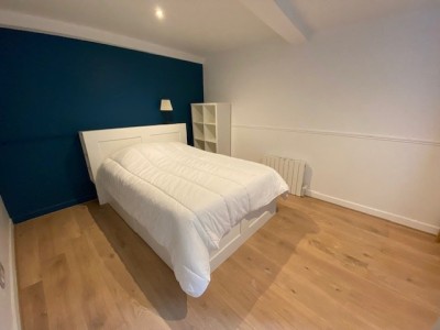 APPARTEMENT T3 - ST ETIENNE CENTRE VILLE - 151.2 m2 - LOUÉ