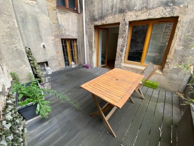 APPARTEMENT T3 - ST ETIENNE CENTRE VILLE - 151.2 m2 - LOUÉ