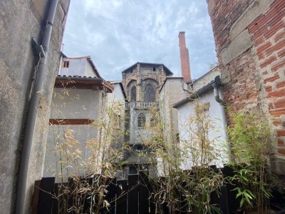 APPARTEMENT T3 - ST ETIENNE CENTRE VILLE - 151.2 m2 - LOUÉ