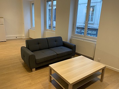 APPARTEMENT T3 A LOUER - ST ETIENNE CENTRE-VILLE - 69.57 m2 - 690€ charges comprises par mois