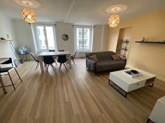 APPARTEMENT T3 - ST ETIENNE CHATEAUCREUX/FOURNEYRON - 61.1 m2 - LOU&Eacute;