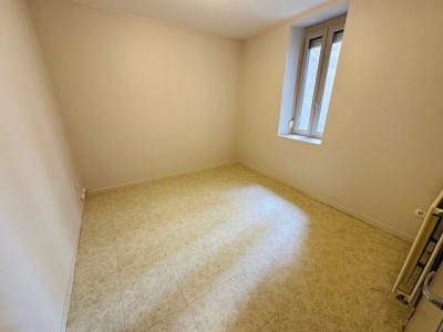 APPARTEMENT T3 A LOUER - ST ETIENNE CHATEAUCREUX/RICHELANDIERE - 62.13 m2 - 497€ charges comprises par mois