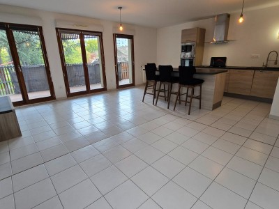 Appartement avec terrasse A LOUER - ST ETIENNE CITE DU DESIGN - 70.47 m2 - 770€ charges comprises par mois