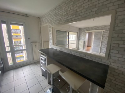 APPARTEMENT T3 - ST ETIENNE COTONNE - 65.64 m2 - LOUÉ