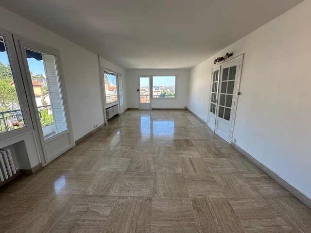 APPARTEMENT T3 - ST ETIENNE Cours Fauriel - 91.53 m2 - LOU&Eacute;