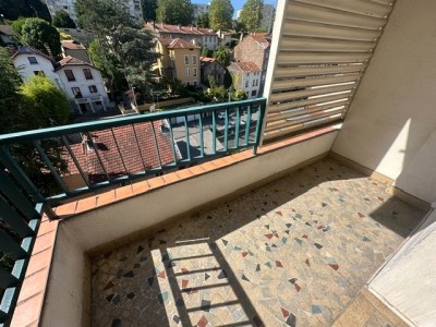 APPARTEMENT T3 A LOUER - ST ETIENNE COURS FAURIEL - 70.01 m2 - 830 € charges comprises par mois