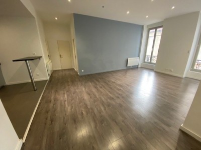 APPARTEMENT T3 - ST ETIENNE DORIAN/PEUPLE - 83.79 m2 - LOUÉ