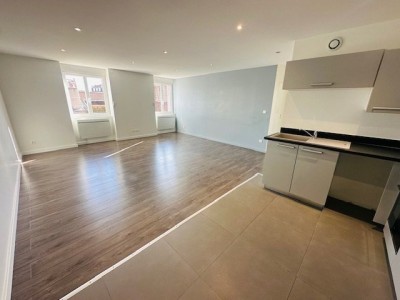 APPARTEMENT T3 A LOUER - ST ETIENNE DORIANT/PEUPLE - 75.89 m2 - 730€ charges comprises par mois