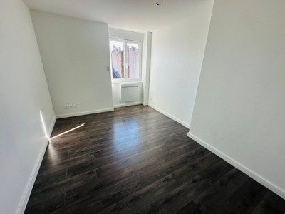 APPARTEMENT T3 A LOUER - ST ETIENNE DORIANT/PEUPLE - 75.89 m2 - 730€ charges comprises par mois