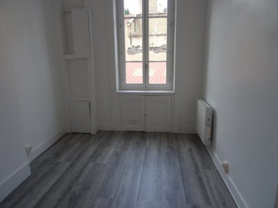 APPARTEMENT T3 A LOUER - ST ETIENNE Fauriel/Rond Point - 52.15 m2 - 560€ charges comprises par mois