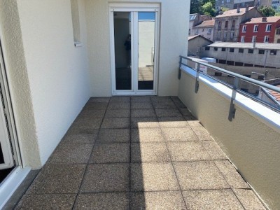 T3 en Duplex A LOUER - ST ETIENNE FAURIEL/ST ROCH - 81.08 m2 - 850�&euro; charges comprises par mois