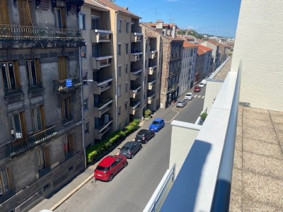 T3 en Duplex A LOUER - ST ETIENNE FAURIEL/ST ROCH - 81.08 m2 - 850�&euro; charges comprises par mois