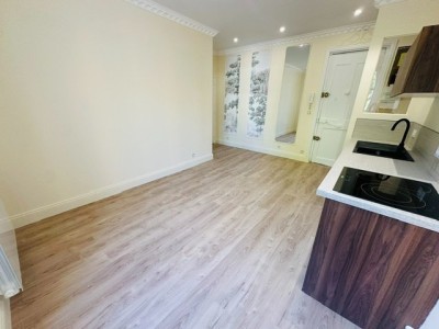 APPARTEMENT T3 A LOUER - ST ETIENNE FAURIEL/VILLEBOEUF - 46.86 m2 - 670 &euro; charges comprises par mois
