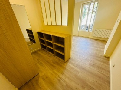 APPARTEMENT T3 A LOUER - ST ETIENNE FAURIEL/VILLEBOEUF - 46.86 m2 - 670 &euro; charges comprises par mois