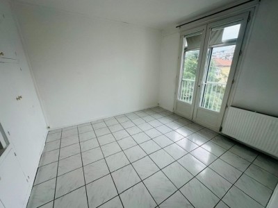 APPARTEMENT T3 A LOUER - ST ETIENNE FAURIEL/VIVARAIZE - 53.83 m2 - 515 € charges comprises par mois