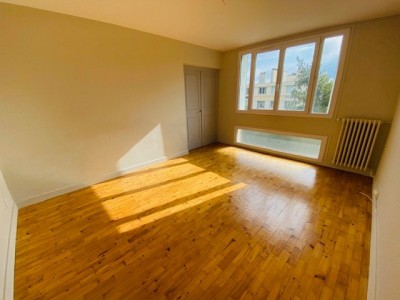 APPARTEMENT T3 A LOUER - ST ETIENNE GROUCHY - 54.05 m2 - 575 € charges comprises par mois