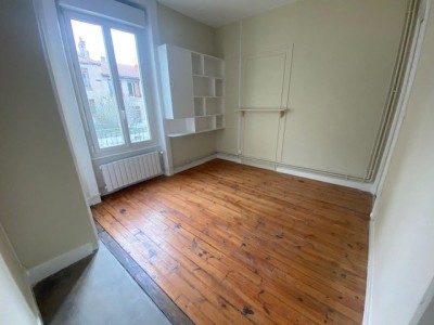 APPARTEMENT T3 A LOUER - ST ETIENNE HAUT DE JACQUARD - 60.73 m2 - 463€ charges comprises par mois