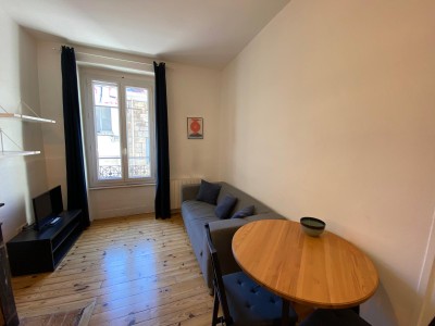 APPARTEMENT T3 A LOUER - ST ETIENNE HOTEL DE VILLE/JEAN JAURES - 47.86 m2 - 560 € charges comprises par mois