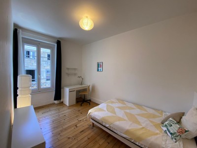 APPARTEMENT T3 A LOUER - ST ETIENNE HOTEL DE VILLE/JEAN JAURES - 47.86 m2 - 560 € charges comprises par mois