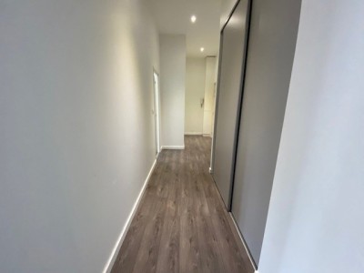 Grand 3 pièces A LOUER - ST ETIENNE Hyper Centre/Dorian/Peuple - 82.82 m2 - 700 &euro; charges comprises par mois