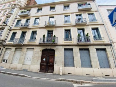 APPARTEMENT T3 A LOUER - ST ETIENNE JACQUARD - 62.29 m2 - 700€ charges comprises par mois