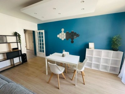 3 Pièces Meublé A LOUER - ST ETIENNE JEAN JAURES/JACQUARD - 85.35 m2 - 820 &euro; charges comprises par mois