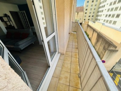 3 Pièces Meublé A LOUER - ST ETIENNE JEAN JAURES/JACQUARD - 85.35 m2 - 820 &euro; charges comprises par mois