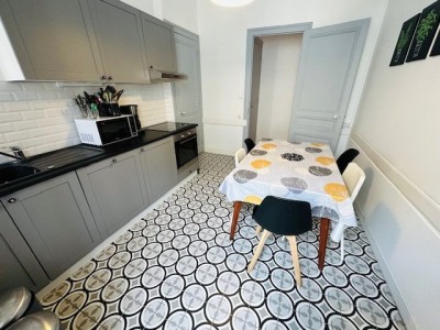 APPARTEMENT T3 A LOUER - ST ETIENNE JEAN JAURES - 73.16 m2 - 725 € charges comprises par mois