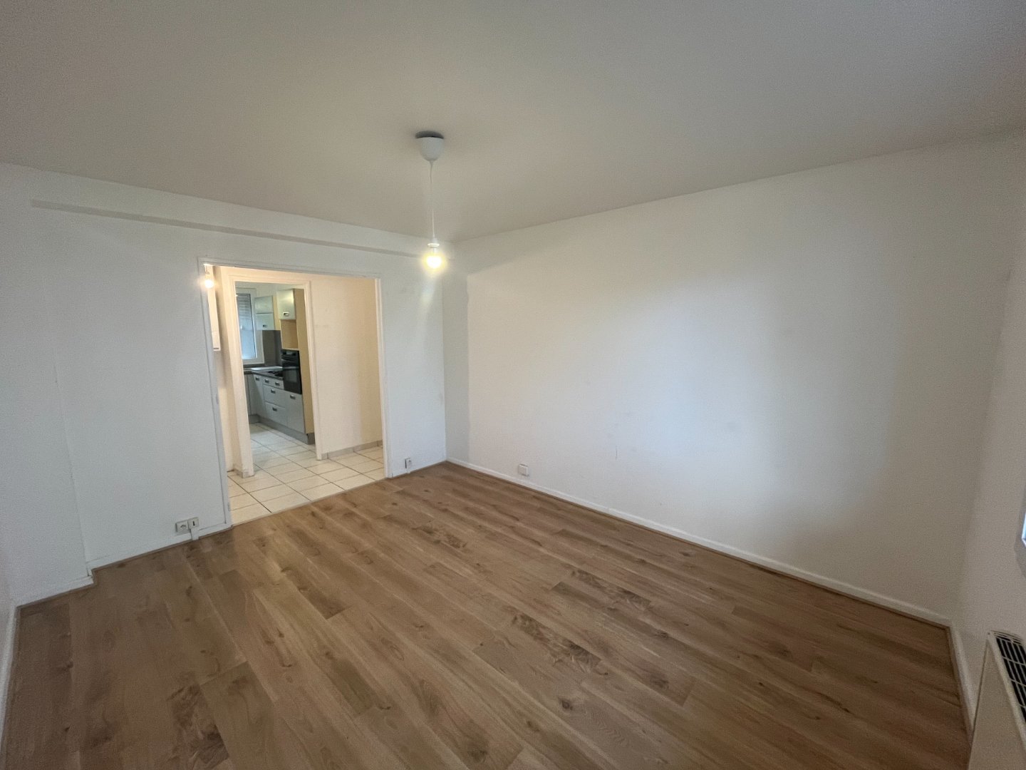 APPARTEMENT T3 - ST ETIENNE Montplaisir/Haut Fauriel - 56.46 m2 - LOU&Eacute;