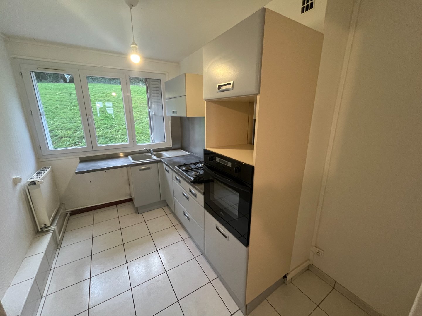 APPARTEMENT T3 - ST ETIENNE Montplaisir/Haut Fauriel - 56.46 m2 - LOU&Eacute;