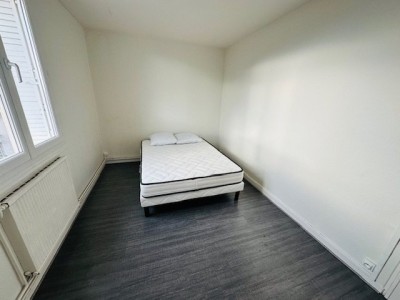 T3 MEUBLE A LOUER - ST ETIENNE MONTPLAISIR/HPL - 52.59 m2 - 550€ charges comprises par mois