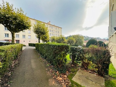T3 MEUBLE A LOUER - ST ETIENNE MONTPLAISIR/HPL - 52.59 m2 - 550€ charges comprises par mois