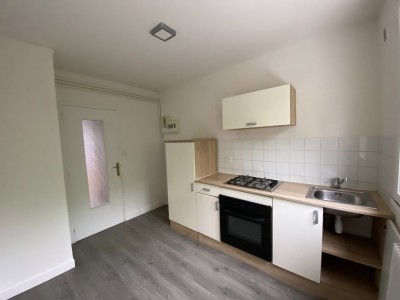 APPARTEMENT T3 - ST ETIENNE MONTPLAISIR - 57.19 m2 - LOUÉ
