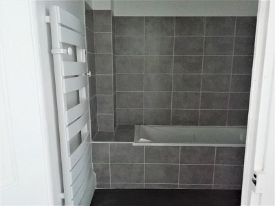 APPARTEMENT T3 A LOUER - ST ETIENNE Place Carnot - 78.2 m2 - 542�&euro; charges comprises par mois