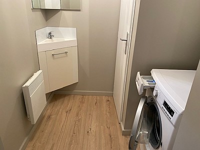 3 Pièces Meublé A LOUER - ST ETIENNE PLACE GRENETTE/URSULES - 43.36 m2 - 520 € charges comprises par mois