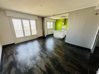 APPARTEMENT T3 A LOUER - ST ETIENNE PLAINE ACHILLE/CHATEAUCREUX - 63.74 m2 - 700 € charges comprises par mois