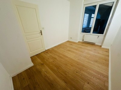 Grand 3 pièces A LOUER - ST ETIENNE QUARTIER DES URSULES - 105.4 m2 - 700 € charges comprises par mois