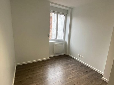 APPARTEMENT T3 A LOUER - ST ETIENNE QUARTIER DORIAN/PLACE DU PEUPLE - 64.78 m2 - 640�&euro; charges comprises par mois