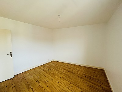 APPARTEMENT T3 - ST ETIENNE SUD - 54.79 m2 - LOUÉ